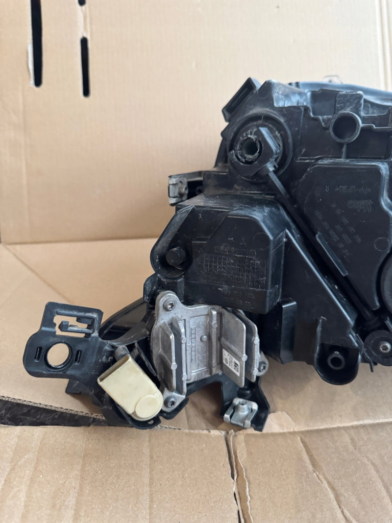Frontscheinwerfer VW Golf VIII 5H1941006B Rechts Scheinwerfer Headlight SCH8221057168ml