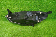Laden Sie das Bild in den Galerie-Viewer, Frontscheinwerfer Ford Fiesta Rechts Scheinwerfer Headlight SCH6244929461qh