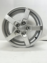 Laden Sie das Bild in den Galerie-Viewer, 1x Alufelge 16 Zoll 6.5&quot; 5x114.3 45ET Silber PZ474-E8670- Toyota Corolla Avensis