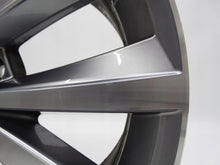 Load image into Gallery viewer, 1x Alufelge 17 Zoll 7.0&quot; 5x112 45ET Glanz Silber 2GA601025B VW T-Roc Rim Wheel