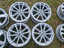 Laden Sie das Bild in den Galerie-Viewer, 4x Alufelge 17 Zoll 7.5" 5x112 30ET Silber Audi Super Rim Wheel FEL5967387696gu