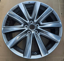 Laden Sie das Bild in den Galerie-Viewer, 1x Alufelge 19 Zoll 7.5" 5x114.3 45ET Glanz Graphit 9965347590 Mazda Vi FEL2012553305nf