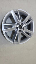 Load image into Gallery viewer, 1x Alufelge 17 Zoll 6F9601025E Seat Arona Rim Wheel