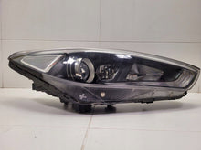 Load image into Gallery viewer, Frontscheinwerfer Hyundai Tucson 92102-D7100 SKU12000 Rechts Headlight