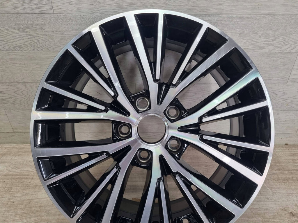 1x Alufelge 17 Zoll 6.5" 5x112 52ET 5TA60125E VW Touran Rim Wheel FEL2374845640lz