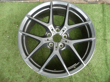 Laden Sie das Bild in den Galerie-Viewer, 1x Alufelge 18 Zoll 8.0" 5x112 54ET 8092354 BMW 1 F40 Rim Wheel FEL4075108963sj