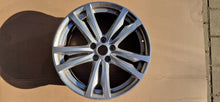Load image into Gallery viewer, 1x Alufelge 19 Zoll 8.0" 5x114.3 35ET 52910-2M150 Genesis Rim Wheel FEL6812762853ca