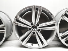 Laden Sie das Bild in den Galerie-Viewer, 4x Alufelge 18 Zoll 7.0" 5x112 43ET Glanz Silber 5NA601025M VW Tiguan Rim Wheel FEL9206186471tm