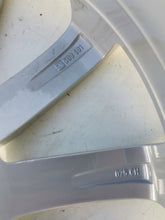 Load image into Gallery viewer, 1x Alufelge 17 Zoll 7.0" 5x112 49ET Glanz Silber 5G0601025CH VW Golf Vii FEL8906226695mh