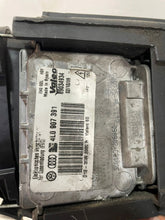Laden Sie das Bild in den Galerie-Viewer, Frontscheinwerfer VW Passat 89315530 4L0907391 3C0941751K Links Headlight SCH5660788380xo