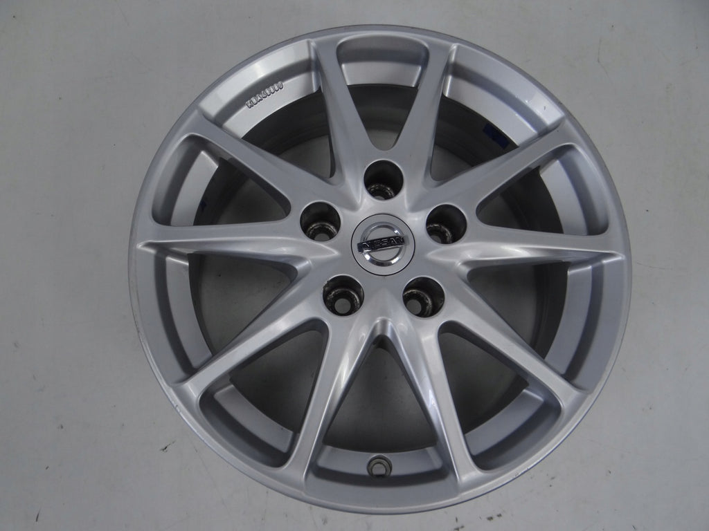 1x Alufelge 16 Zoll 6.5" 5x114.3 40ET Glanz Silber KE4093Z110 Nissan Pulsar