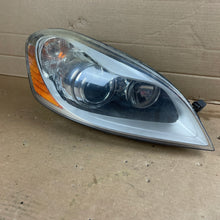 Load image into Gallery viewer, Frontscheinwerfer Volvo Xc60 I 30763136 Xenon Rechts Scheinwerfer Headlight SCH1621532671gq