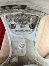 Laden Sie das Bild in den Galerie-Viewer, 1x Alufelge 19 Zoll 9.0&quot; 5x130 60ET 7L9601025B VW Touareg Rim Wheel