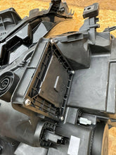 Load image into Gallery viewer, Frontscheinwerfer Renault Megane IV 260108478R LED Ein Stück (Rechts oder Links) SCH5162659120ec