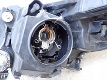 Load image into Gallery viewer, Frontscheinwerfer Mazda 3 Xenon Rechts Scheinwerfer Headlight SCH5910313965kk