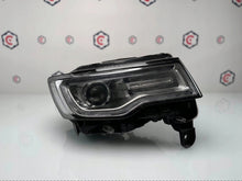 Load image into Gallery viewer, Frontscheinwerfer Jeep Grand Cherokee Wk2 I 68111034AF Xenon Rechts Headlight SCH1093703742at