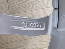 Laden Sie das Bild in den Galerie-Viewer, 1x Alufelge 18 Zoll 7.5" 5x112 39ET Glanz Silber 8W0601025ED Audi A4 Rim Wheel FEL5353319580oq