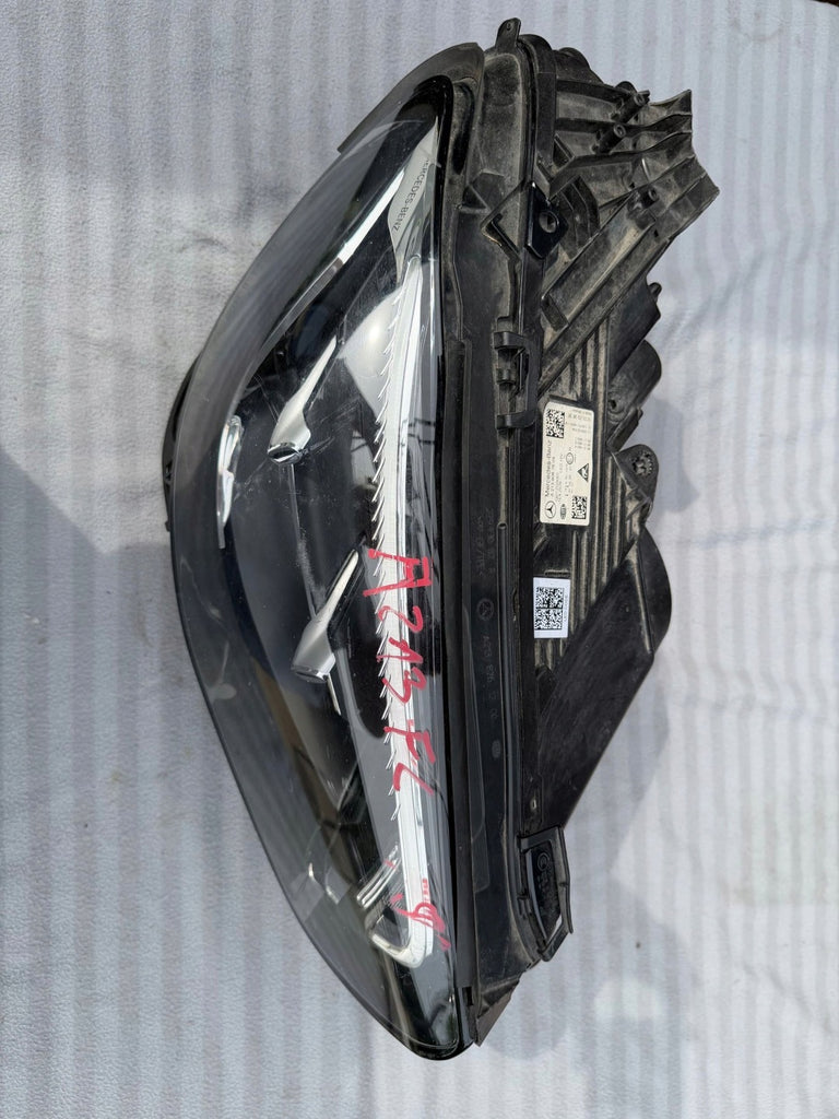 Frontscheinwerfer Mercedes-Benz W213 A2139067609 Q01ZGS001KOD 85122000 Rechts SCH3610676063xp