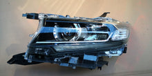 Laden Sie das Bild in den Galerie-Viewer, Frontscheinwerfer Toyota Land Cruiser 8185-60S00 LED Links Headlight SCH5572564598cl