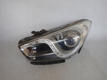 Load image into Gallery viewer, Frontscheinwerfer Hyundai I I40 LED Ein Stück (Rechts oder Links) Headlight SCH8170022657ln