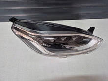 Laden Sie das Bild in den Galerie-Viewer, Frontscheinwerfer Ford Fiesta I J1BB13100AD Rechts Scheinwerfer Headlight SCH3179011473vq