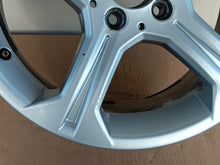 Load image into Gallery viewer, 1x Alufelge 17 Zoll 7.5" 5x112 47 5ET A2044010004 Mercedes-Benz Rim Wheel FEL8660570895is