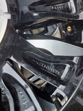 Load image into Gallery viewer, 1x Alufelge 17 Zoll 7.0" 5x114.3 43ET Glanz Schwarz 403000483 Renault Kangoo FEL1650475003ro