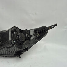 Load image into Gallery viewer, Frontscheinwerfer Hyundai I20 92102-4P500 Rechts Scheinwerfer Headlight SCH2779494827yu