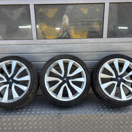 1x Alufelge 19 Zoll 8.5