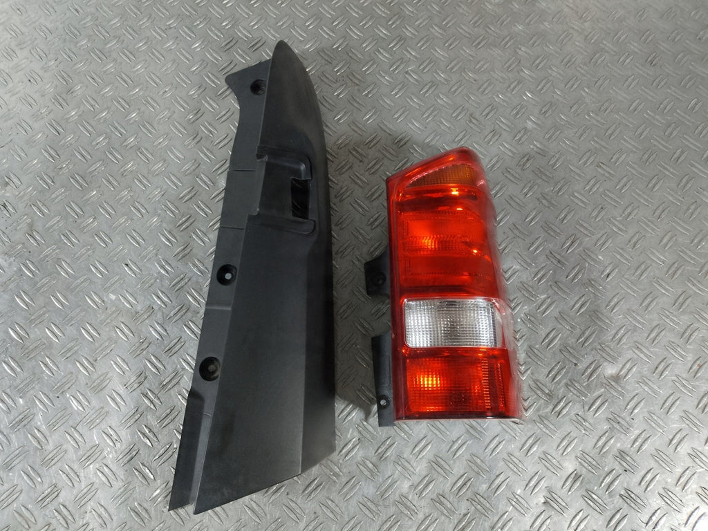 Rückleuchte Mercedes-Benz Vito A4478201264 A4476903500 Rechts Rearlight