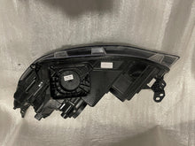 Laden Sie das Bild in den Galerie-Viewer, Frontscheinwerfer Ford Transit Custom PZ31-13E015-CB PZ31-13E014-CB LED Ein Satz