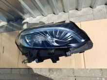Laden Sie das Bild in den Galerie-Viewer, Frontscheinwerfer Mercedes-Benz W246 A2469066201 Rechts Scheinwerfer Headlight SCH8280878506qb
