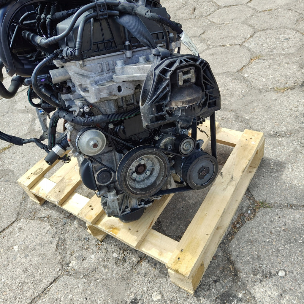 Motor Peugeot 2008 I HM01 10B208 1.2 VTI 110TKm Benzin Engine Komplett