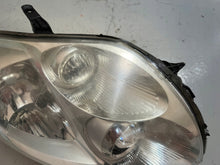 Load image into Gallery viewer, Frontscheinwerfer Toyota Auris 81110-02470 LED Rechts Scheinwerfer Headlight