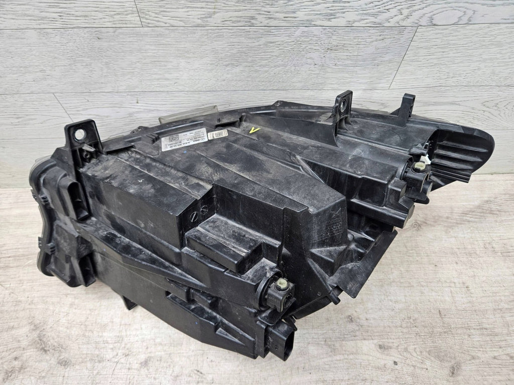Frontscheinwerfer Mercedes-Benz Sprinter A9109065800 LED Rechts Headlight SCH2624415601xy