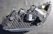 Laden Sie das Bild in den Galerie-Viewer, Frontscheinwerfer Ford Kuga GV41-13D154-AH Rechts Scheinwerfer Headlight