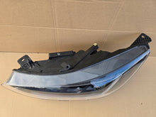Laden Sie das Bild in den Galerie-Viewer, Frontscheinwerfer Ford Focus NX7B-13E017-AG Links Scheinwerfer Headlight SCH8829925982fr