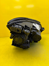 Laden Sie das Bild in den Galerie-Viewer, Frontscheinwerfer Mercedes-Benz Gla A1569061700 Xenon Links Headlight SCH6438609533oh
