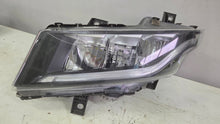 Laden Sie das Bild in den Galerie-Viewer, Frontscheinwerfer Iveco I 58029054780 Links Scheinwerfer Headlight SCH9050840111nu