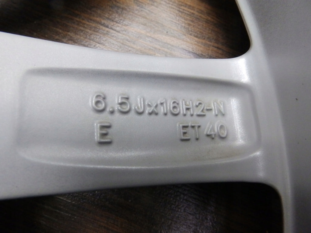 4x Alufelge 16 Zoll 6.5" 5x100 40ET Glanz Silber 82A601025C Audi A1 Rim Wheel FEL6818852726jt