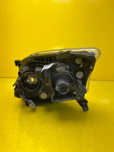 Laden Sie das Bild in den Galerie-Viewer, Frontscheinwerfer Toyota Avensis Xenon Rechts Scheinwerfer Headlight SCH1004972181ei