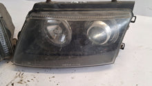 Laden Sie das Bild in den Galerie-Viewer, Frontscheinwerfer VW Passat Ein Satz Scheinwerfer Headlight SCH4252755446zy