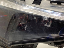 Laden Sie das Bild in den Galerie-Viewer, Frontscheinwerfer Hyundai Elantra VII LORK-729-139857 Links Headlight SCH3354950919dx