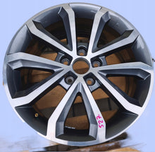 Load image into Gallery viewer, 1x Alufelge 17 Zoll 7.0" 5x112 49ET Glanz Silber 5E0601025DC Skoda Octavia I FEL7646995943mg