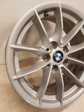 Laden Sie das Bild in den Galerie-Viewer, 1x Alufelge 16 Zoll 6.5&quot; 5x112 22ET Glanz Silber 6876921 BMW G21 G20 Rim Wheel