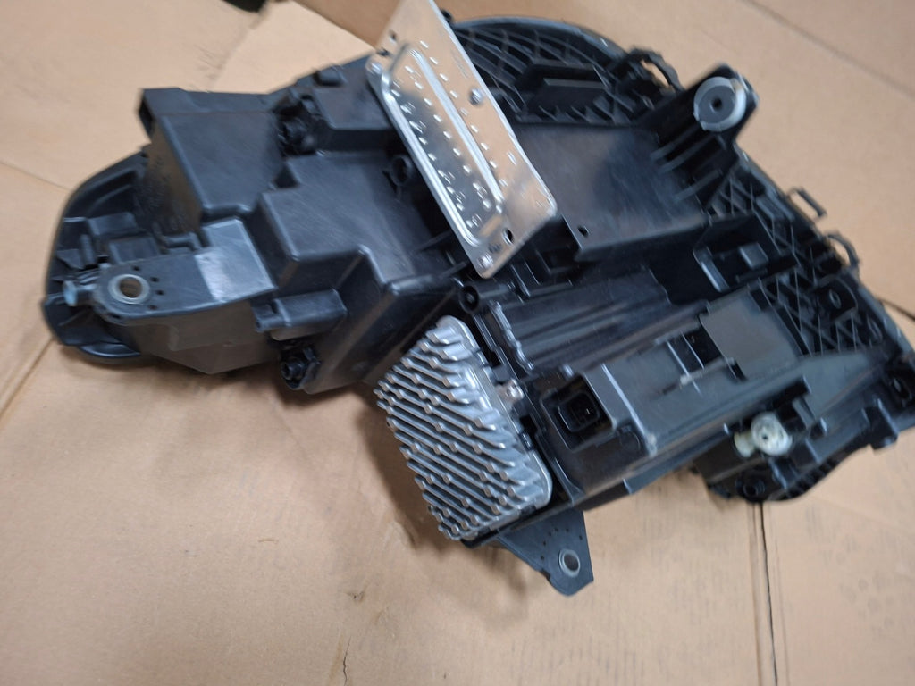 Frontscheinwerfer BMW X1 5A9A228-01 LED Rechts Scheinwerfer Headlight SCH8250386029xv