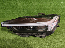 Laden Sie das Bild in den Galerie-Viewer, Frontscheinwerfer Volvo Xc60 II 32420430 1101897715 Links Scheinwerfer Headlight SCH5858681990ki