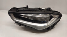 Laden Sie das Bild in den Galerie-Viewer, Frontscheinwerfer Mercedes-Benz Cla A1189061900 Halogen Links Headlight