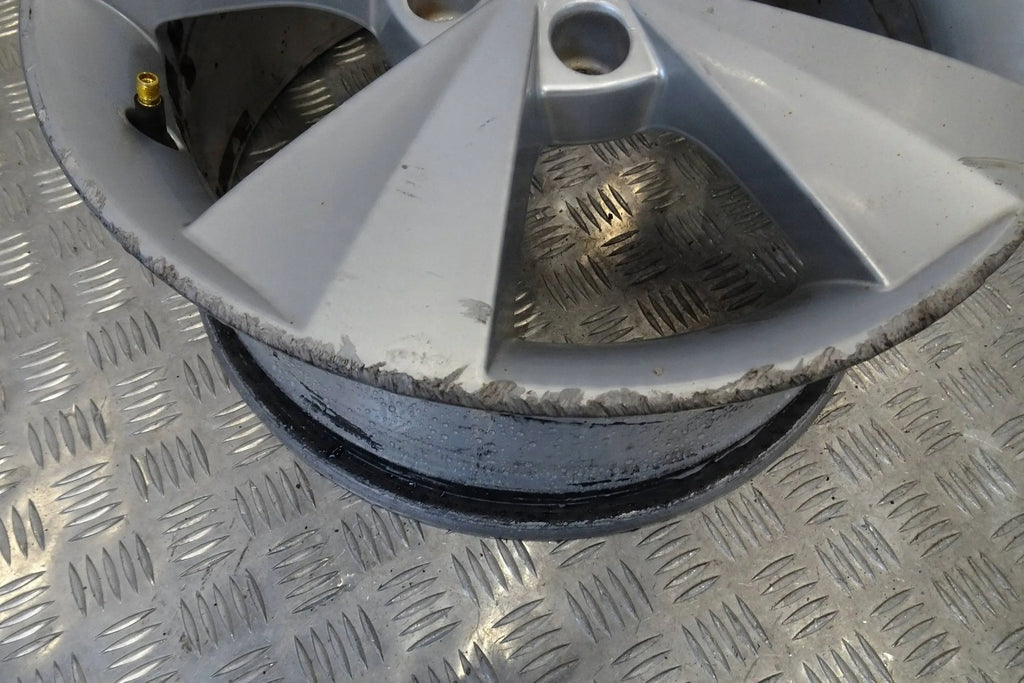 1x Alufelge 16 Zoll 6.5" 5x112 46ET 5E0601025C Skoda Octavia Iii Rim Wheel