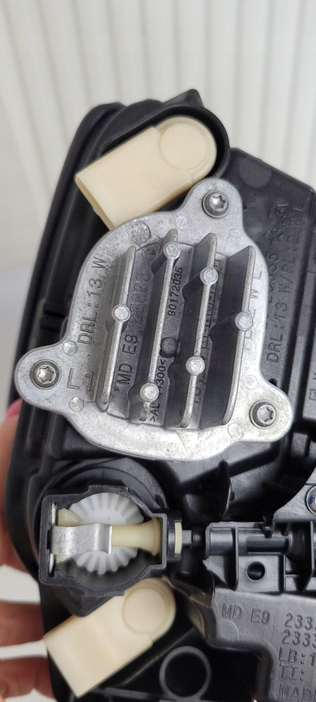 Frontscheinwerfer Audi Q2 81A941011C Ein Stück (Rechts oder Links) Headlight